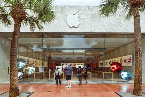 About 20 Apple stores are now closed as the Omicron variant surges.