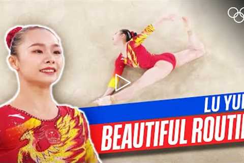 Beautiful floor routine! 🎶  Lu Yufei performs at Tokyo 2020!