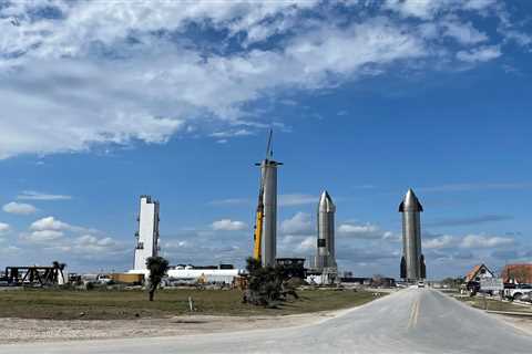 SpaceX expanding solar farm at Boca Chica, Texas launch facility