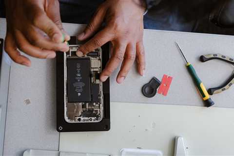 I Tried Apple’s Self-Repair Program With My iPhone. Disaster Ensued.