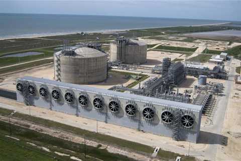 Natural-Gas Prices Plunge After Extended Outage at Texas LNG Facility