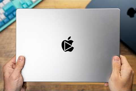 YOU Should Buy the MacBook Pro 14 in 2022, And Here's Why!