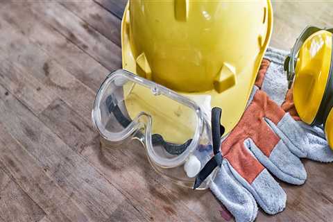 What are the advantage of using personal protective equipment ppe in a work place?