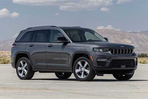 2022 Jeep Grand Cherokee SUVOTY Review: Playing Up Its Strengths