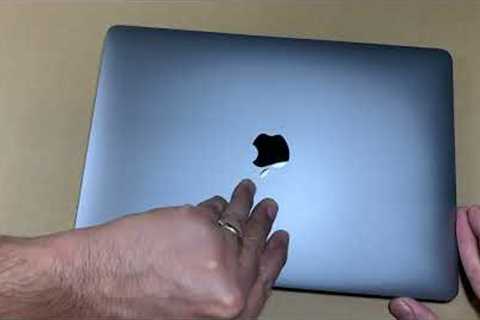 Is the Apple MacBook Air M1 still worth it? Unboxing and Review