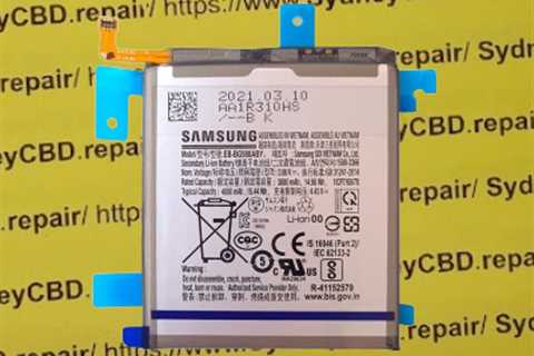 Does Samsung S20 have removable battery?