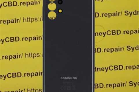 Is Samsung Galaxy A13 4G glass back?
