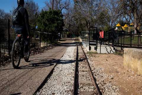 Book Your Train Ride in Austin, Texas with Wanderu