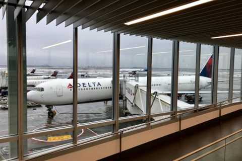 Delta Flight Makes Emergency Landing in Scotland As Flames Shoot From Wing Shortly After Takeoff