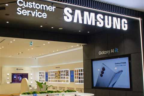 Samsung opens inaugural Customer Service Store