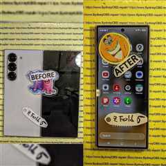 Inside a Foldable Phone Screen Repair Z Fold 6 Disassembly