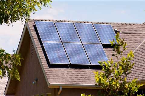 The Future of Energy in Nashville: A Cost Comparison of Traditional Fossil Fuels and Renewable..